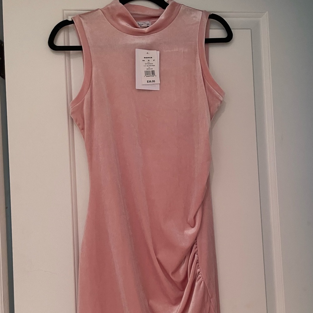 Love fire pink velvet like dress with rouching